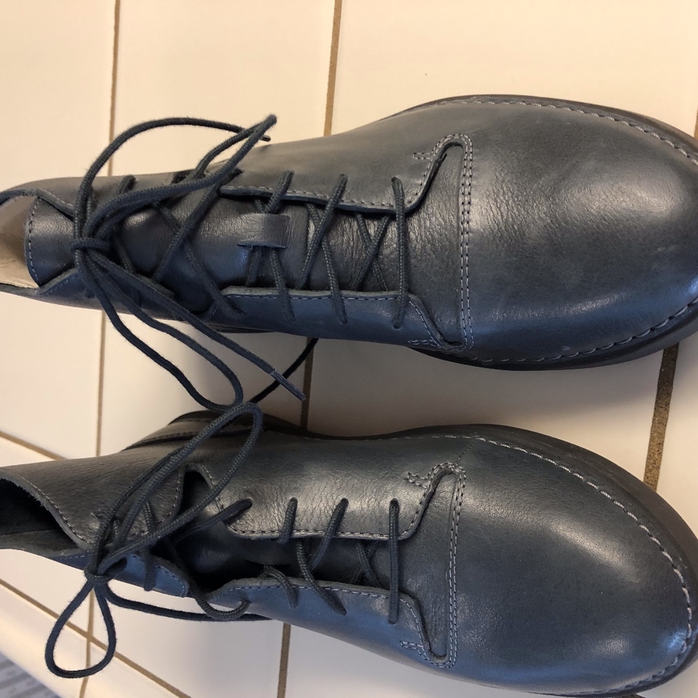 Clarks, ankle boot, grey 6.5 medium new in box